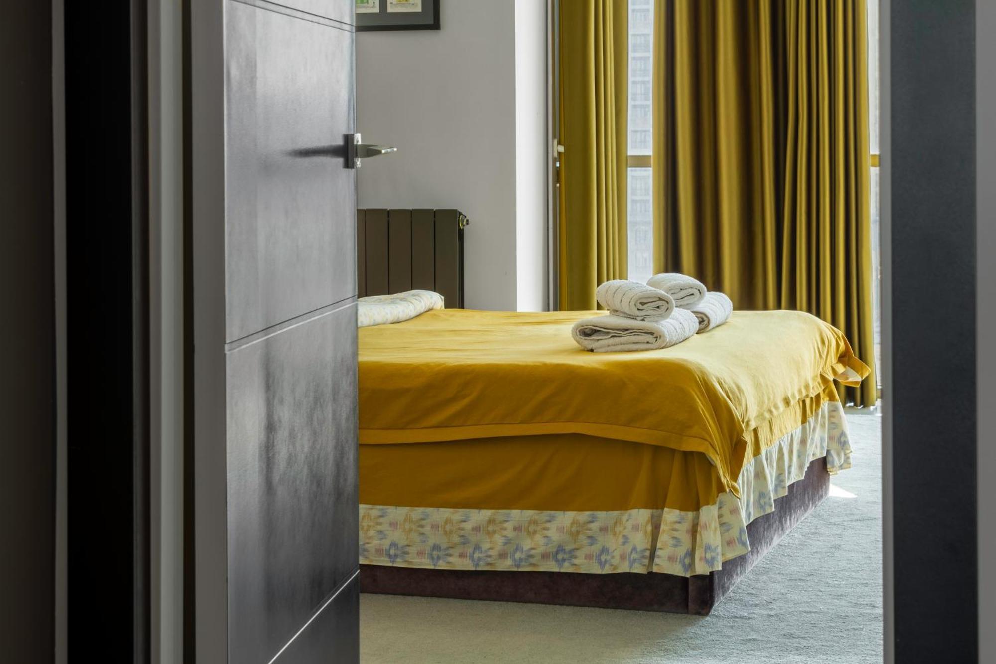 בישקק 9Th And 6Th Floor Stylish Apartments With Mountainvista מראה חיצוני תמונה