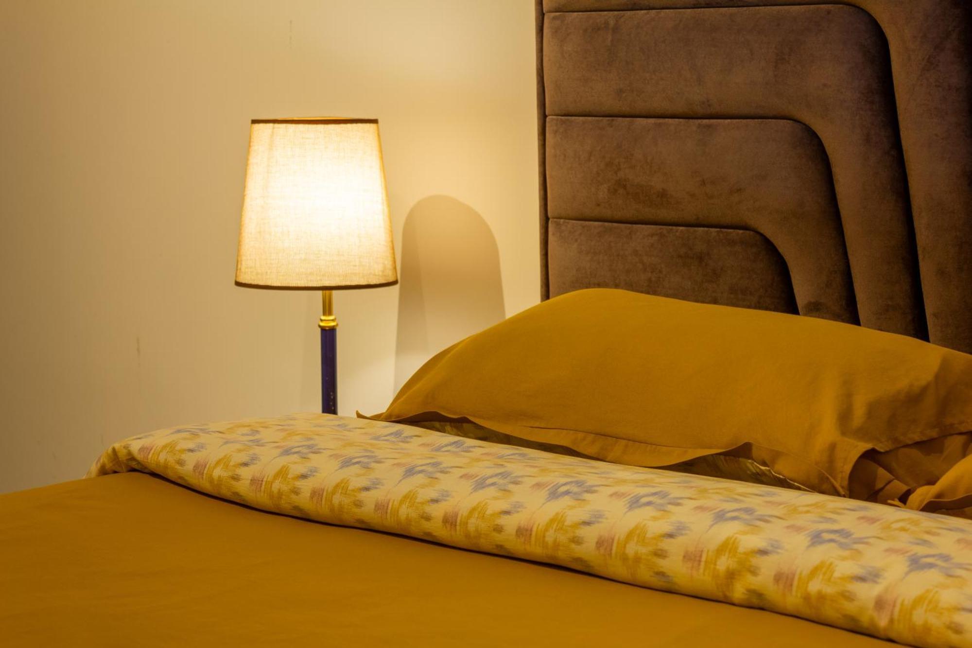 בישקק 9Th And 6Th Floor Stylish Apartments With Mountainvista מראה חיצוני תמונה