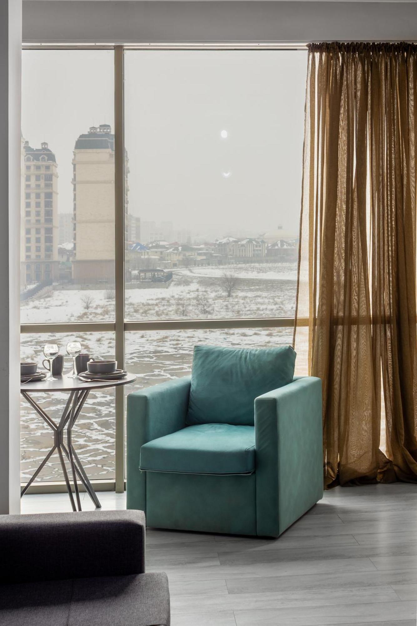 בישקק 9Th And 6Th Floor Stylish Apartments With Mountainvista מראה חיצוני תמונה