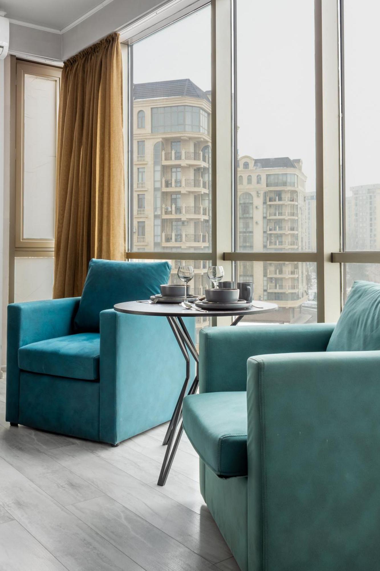 בישקק 9Th And 6Th Floor Stylish Apartments With Mountainvista מראה חיצוני תמונה